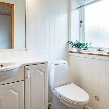 6 Person In Gedser-by Traum Nyaraló *