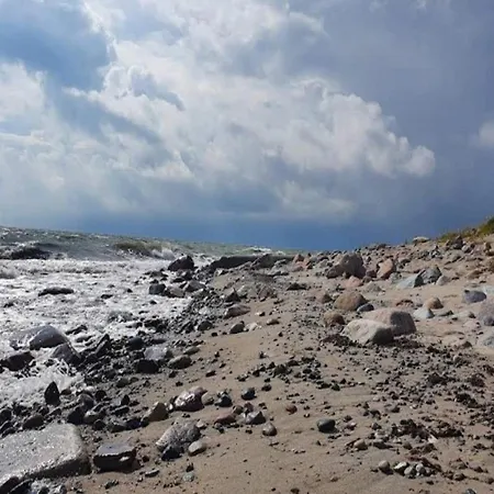 6 Person In Gedser-by Traum