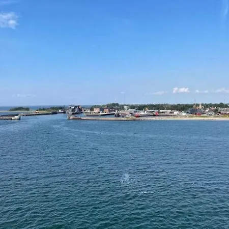 6 Person In Gedser-by Traum